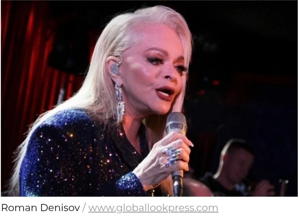 Лариса Долина