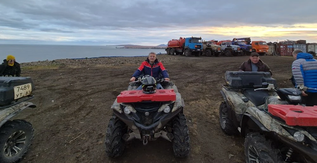 Арктика – дзэн, вагончик и мотоцикл