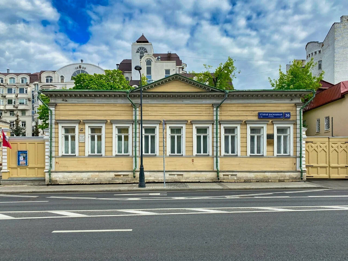 Дом П.В. Кетчер (Старая Басманная улица, 36) в 2024 году. Фото из карт Яндекса.