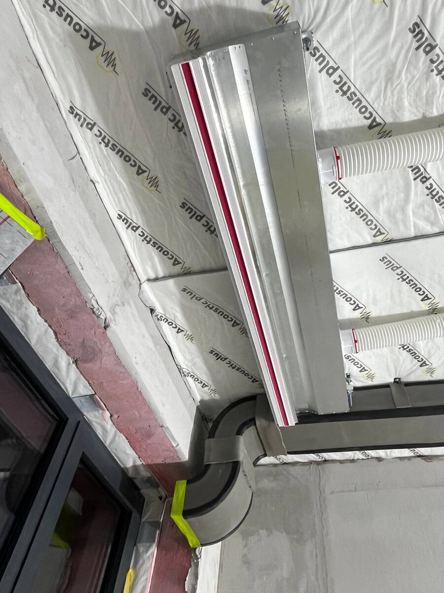 Подключения к адаптерам линейных диффузоров через муфты металл.коллектора 75 мм