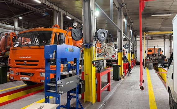 Компания «Технология Движения» продолжает расширять сеть сервисных центров для грузовой техники - в городе Пушкино начал работу новый филиал.