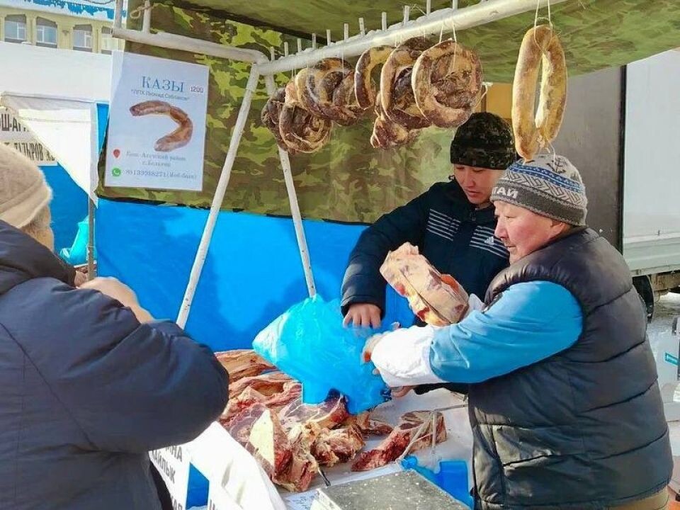    Сельскохозяйственная ярмарка в Горно-Алтайске. Источник: Администрация Горно-Алтайска