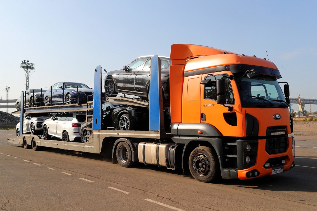 Автовоз спешит доставить