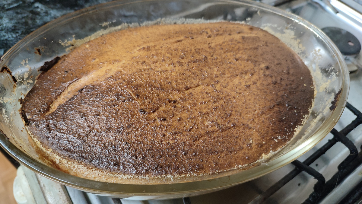 Творожная запеканка. Оставили остывать