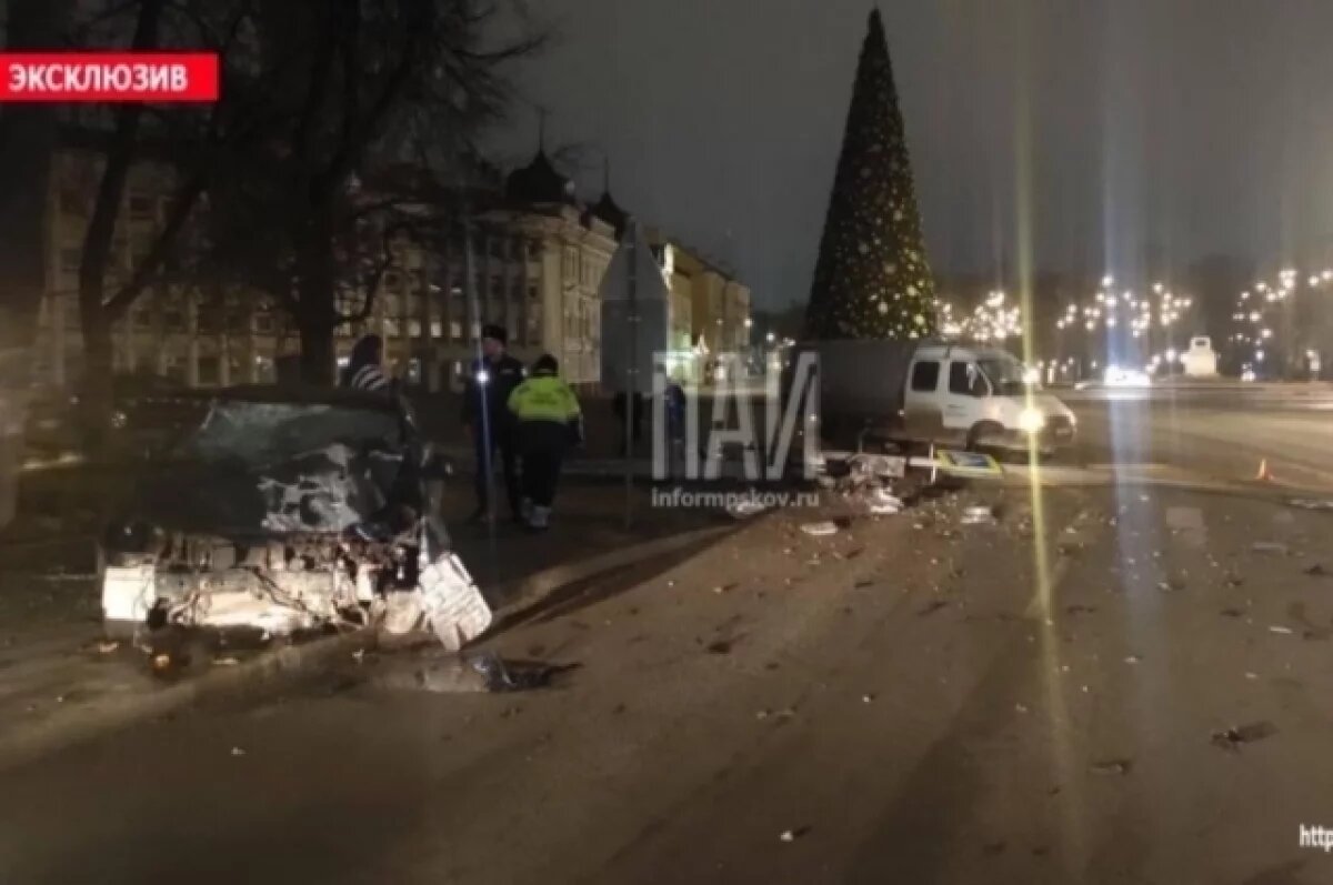    Обесточившего центральную елку в Пскове парня лишили водительских прав