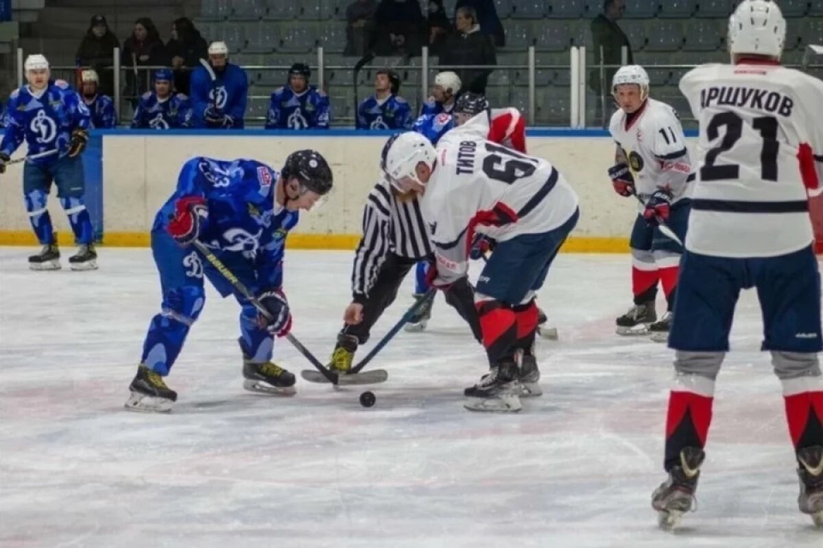    Депутаты Брянска выходят на лед против команды «Щит»