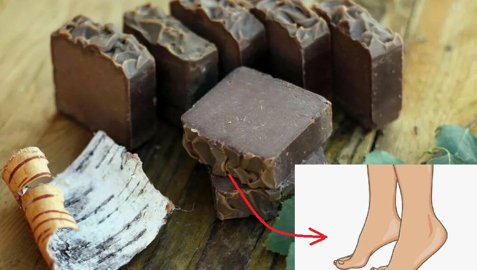 Как о моих стопах заботится дегтярное мыло: нет усталости, нет отёков и лицу польза