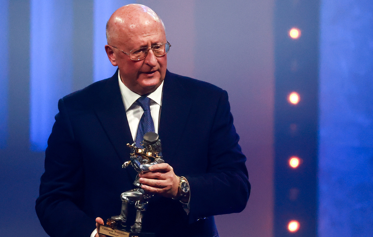    Научный руководитель НИЦЭМ им. Н. Ф. Гамалеи Александр Гинцбург  Сергей Фадеичев/ТАСС