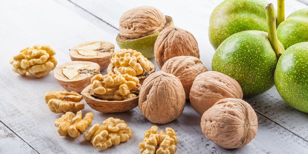 Сила в горсти орехов: чем грецкие орехи незаменимы для мужского здоровья
