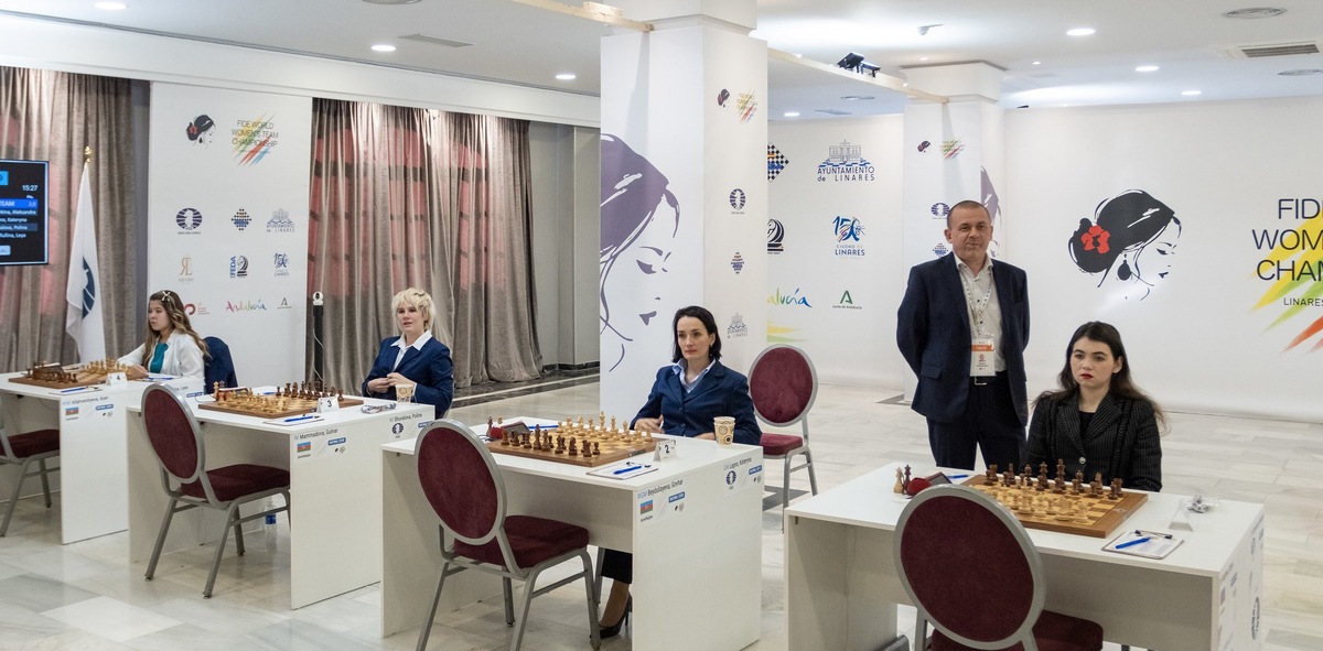 The Russian "Team FIDE" won the Women's World Team Championship in Linares, Spain this November. Photo: Raul Martinez/FIDE.