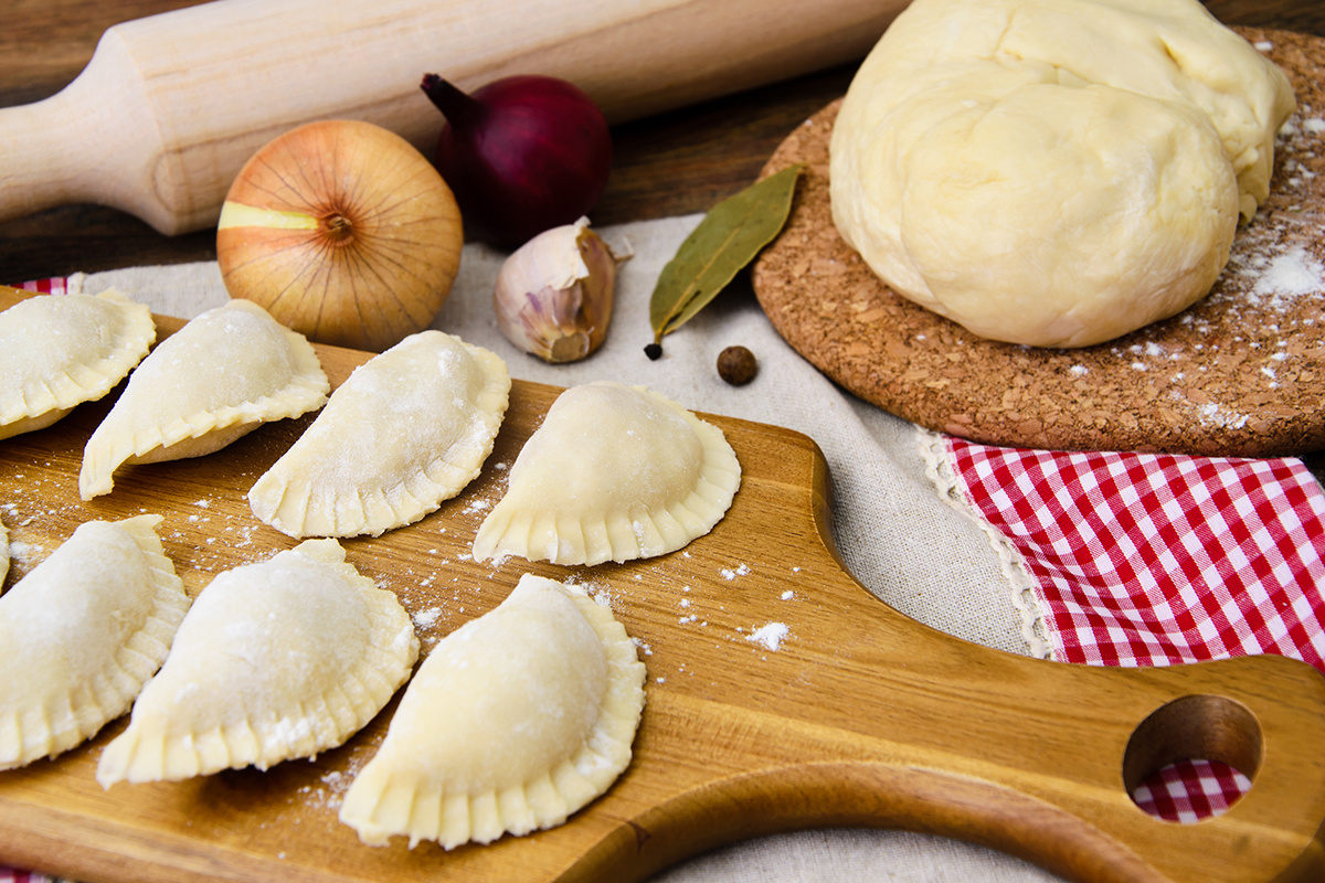 ArtCookStudio / Shutterstock / FOTODOM📷Пельмени из заварного теста