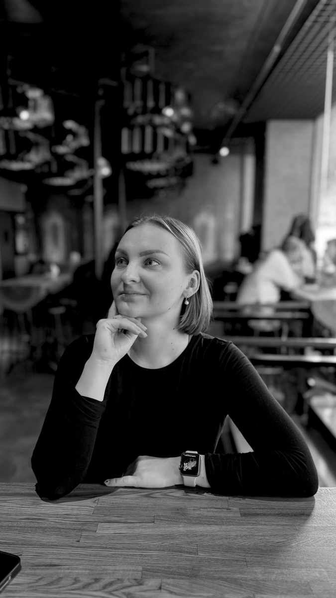 С уважением, автор статьи — фитнес-тренер, специалист по коррекции осанки и работе с болью в спине — Исакова Юлия. Спасибо, что доверяете и читаете до конца! Добро пожаловать на канал, если для вас важна красота и здоровье тела.