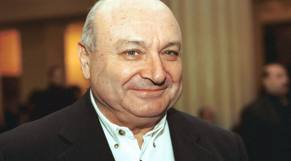 Есть вещи, о которых не стоит говорить даже шёпотом: 3 цитаты Жванецкого о том, что в жизни стоит держать в тайне