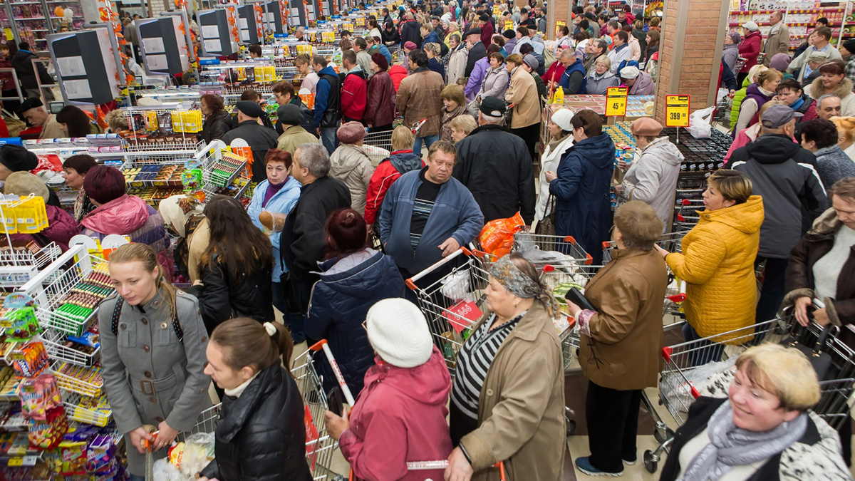 Даже продуктовые гипермаркеты почувствовали дыхание конкуренции