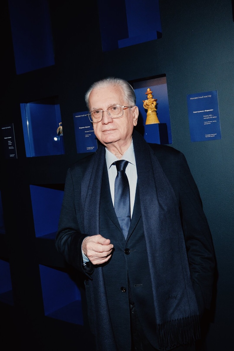   Михаил Пиотровский