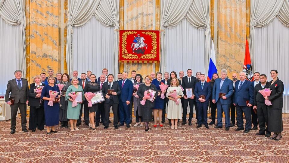     Собянин вручил награды выдающимся москвичам t.me/Мэр Москвы Сергей Собянин
