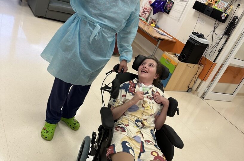 Пока Арине лечили лейкоз, у нее развилось воспаление головного мозга