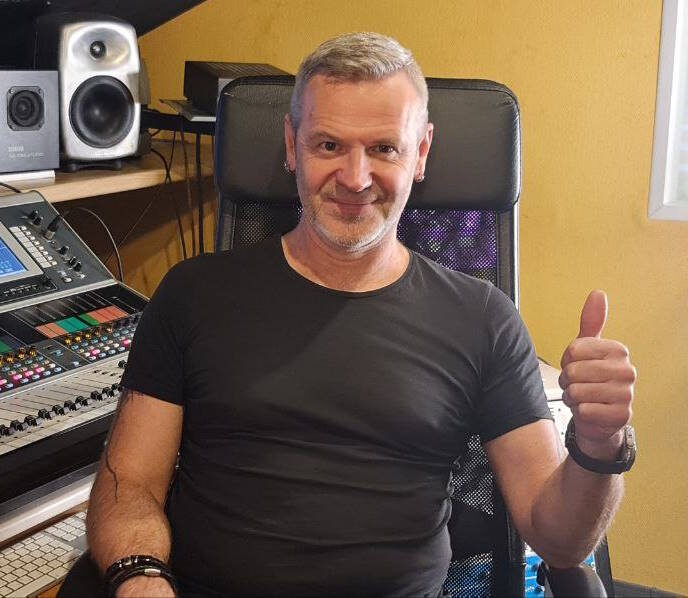 Сергей Наветный, звукорежиссер студии «Интерзвук», музыкант, композитор, преподаватель