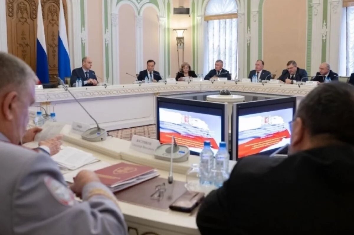    Следить за порядком на Урале в праздники будут более 3500 силовиков