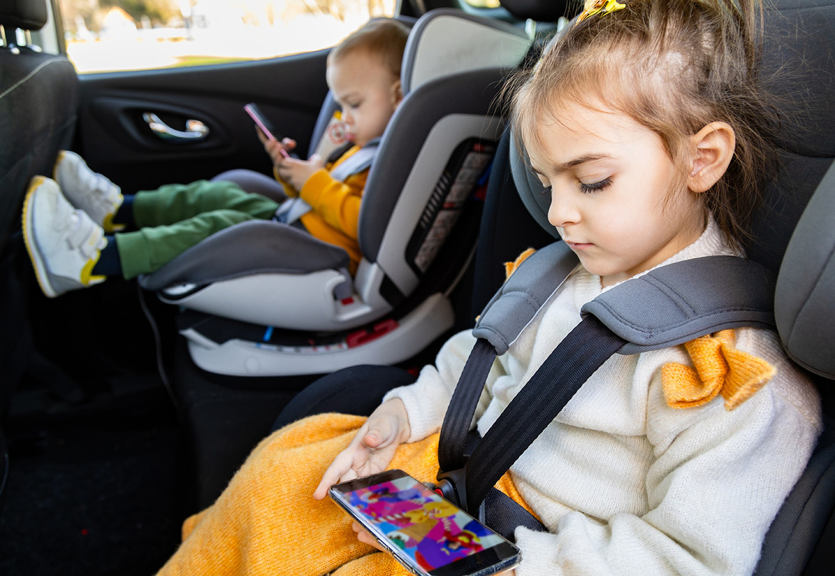 Правильная посадка детей в детские кресла