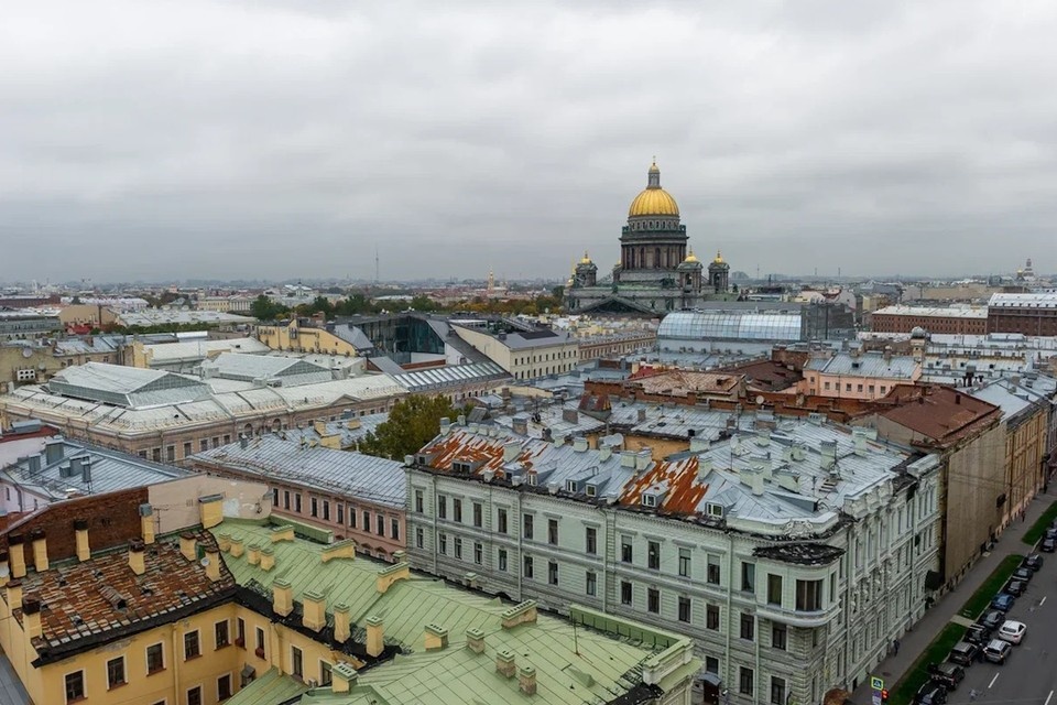    В Смольном объяснили причину сбоя мобильного интернета в центре Петербурга 22 декабря. Олег ЗОЛОТО