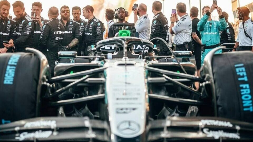 Эксперт: По общему мнению, команды с двигателями Mercedes выйдут в лидеры