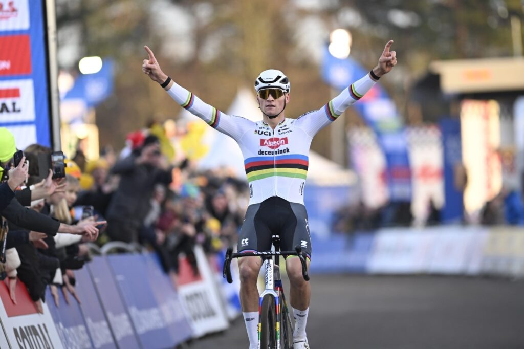    Матье ван дер Пул