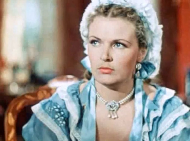 «Мне надоела твоя золотая клетка»: путь от бедной деревенской девочки до актрисы, которая стремилась к роскоши — Надежда Чередниченко