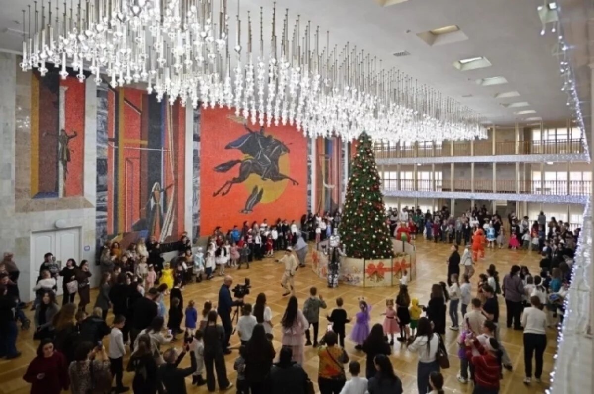    Новогодние благотворительные ёлки стартовали в Адыгее