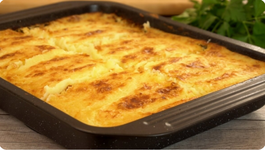 Муж обожает, когда я готовлю так картофельную запеканку на ужин, эта вкуснятина съедается у нас не успевая остыть...