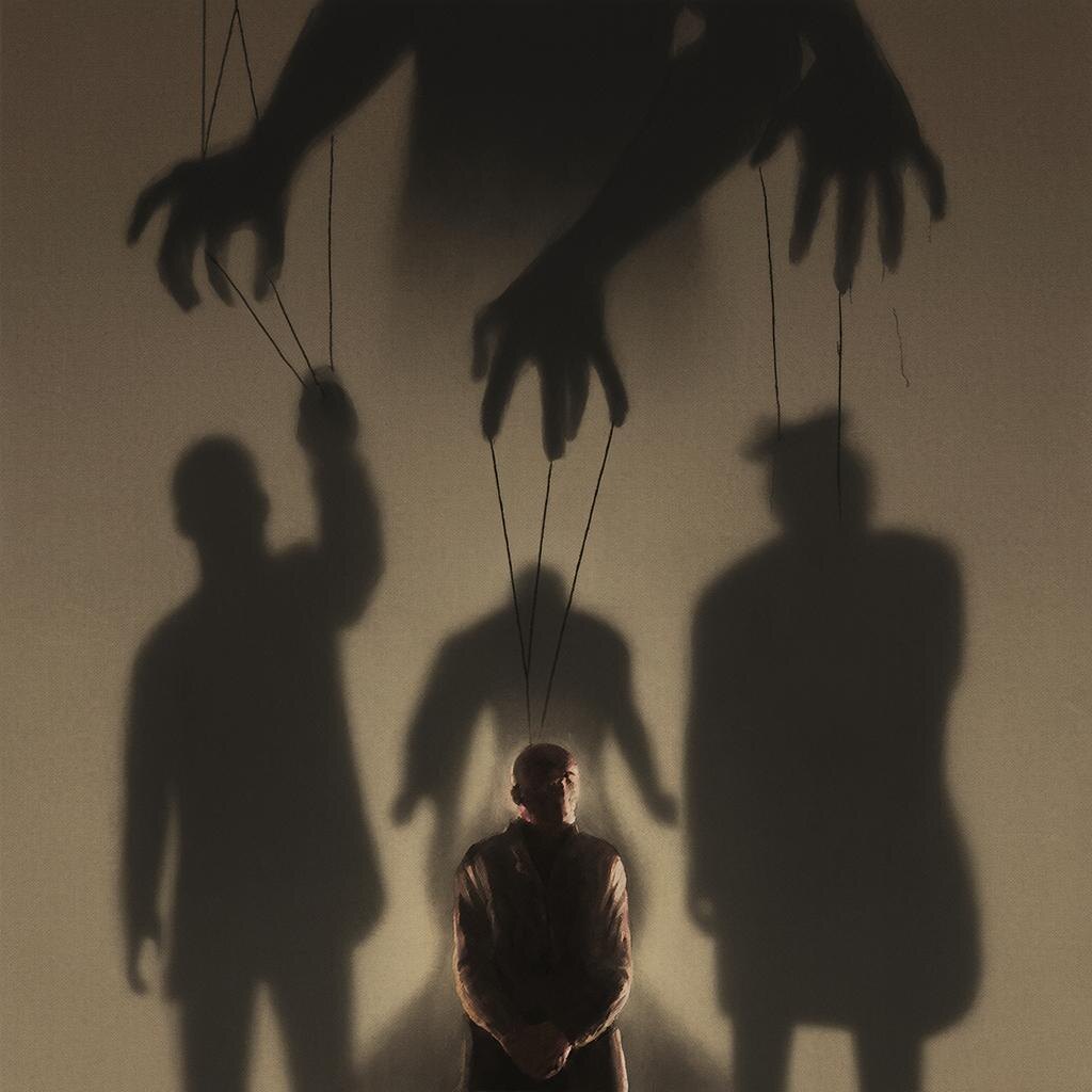 Вы видите марионеток. А заметили руку, которая держит все нити?