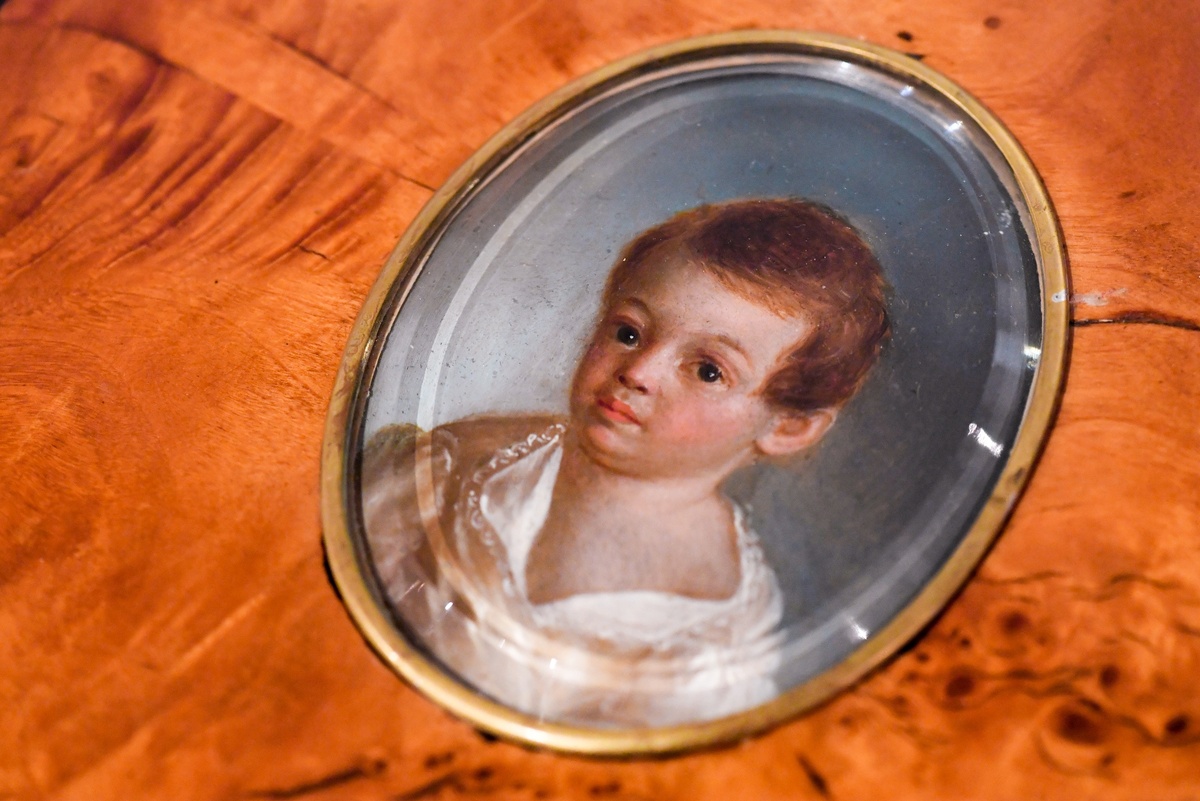    Детский портрет А. С. Пушкина художника Ксавье де Местра на выставке "Мир семейственного счастья..." в Государственном музее А. С. Пушкина на Пречистенке в Москве./Сергей Пятаков/РИА Новости