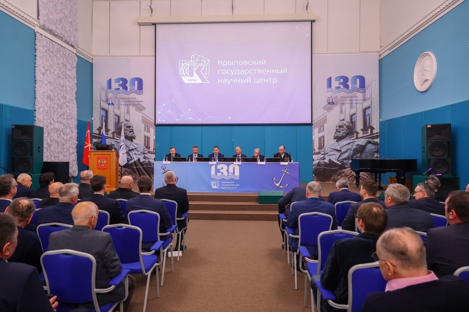    Помощник Президента РФ, председатель Морской коллегии Николай Патрушев провел сегодня совещание в Крыловском государственном научном центре с участием руководителей органов власти. Фото: www.gov.spb.ru