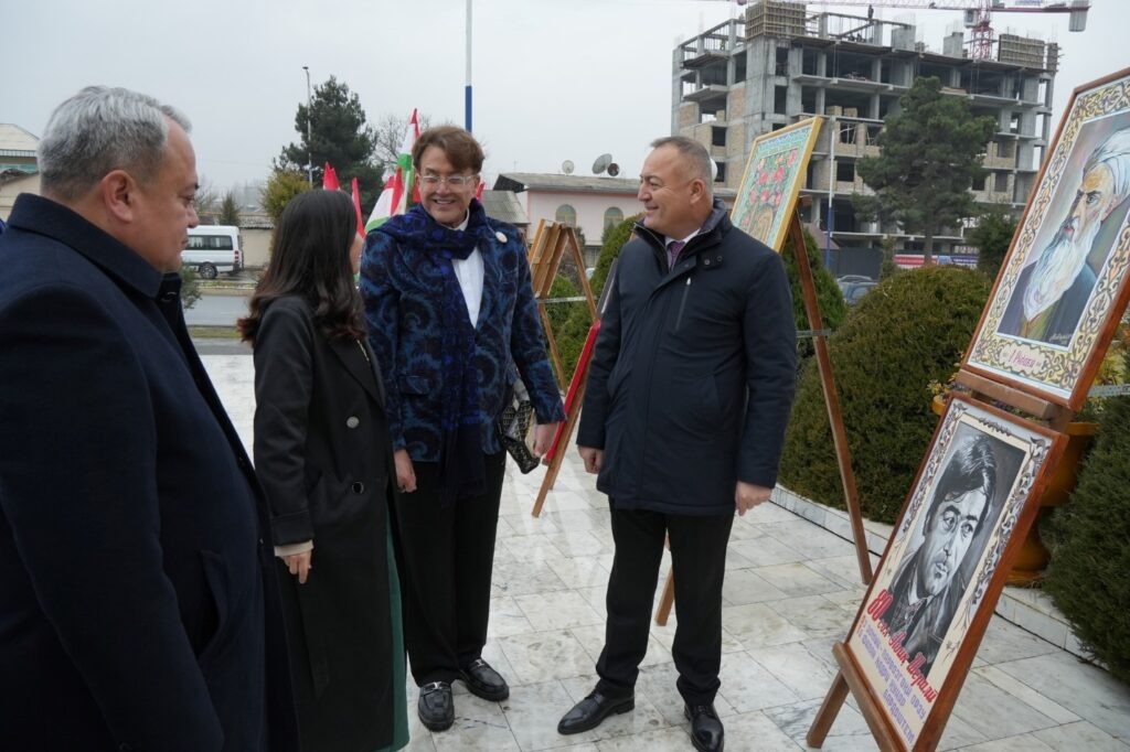 ФОТО: Исполнительный орган местной государственной власти города Пенджикент