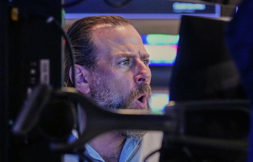    Время сильного рубля: доллар просел более чем на 20 рублей с начала года