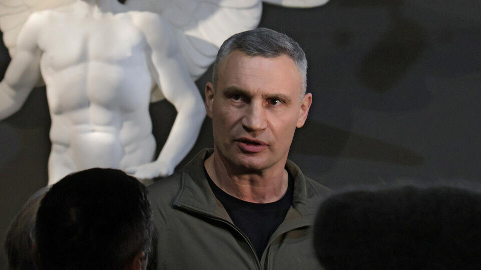     Военная администрация Киева может обвинить Кличко в уголовном правонарушении www.globallookpress.com/Eugen Kotenko/Keystone Press Agency