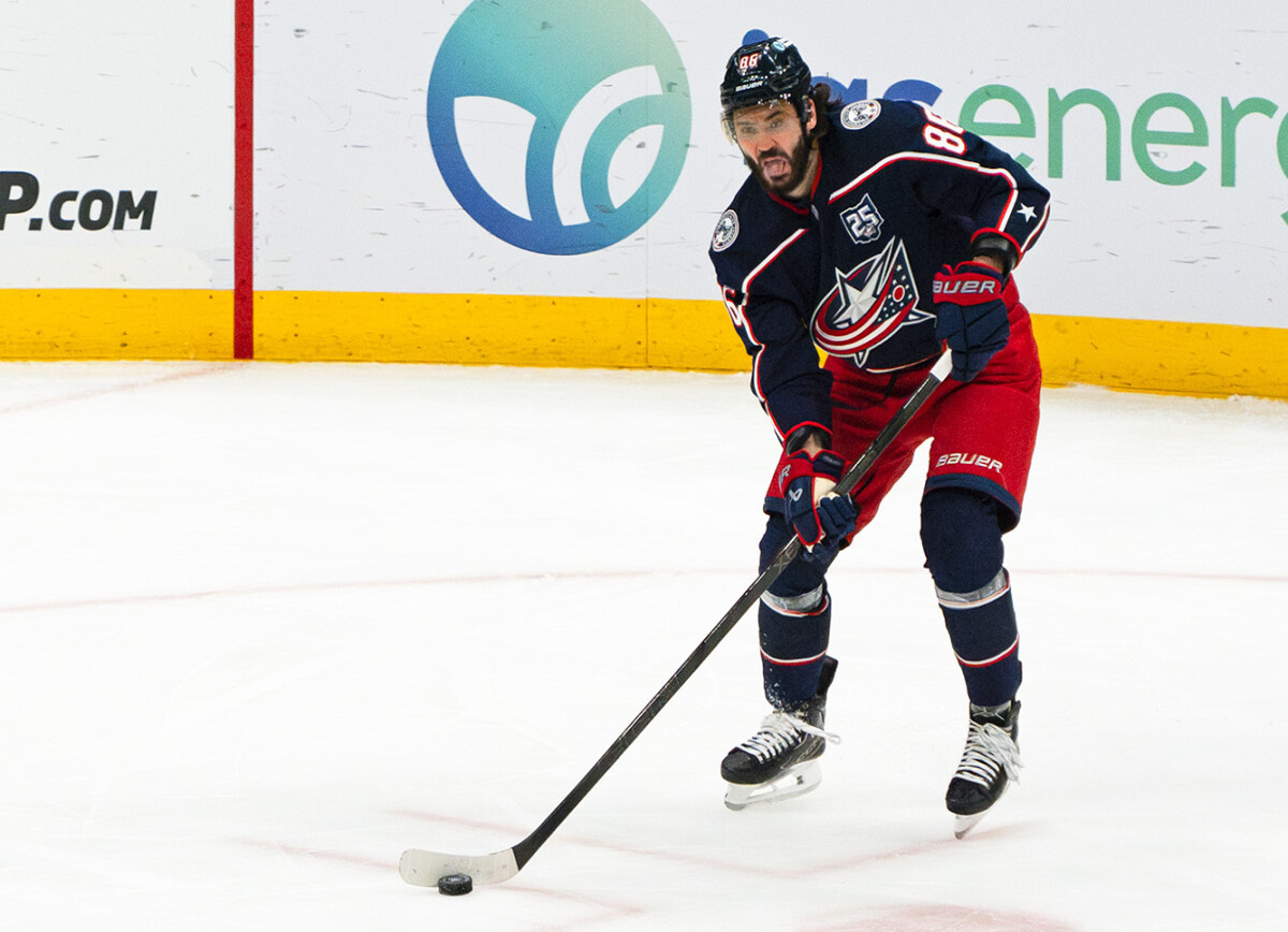     The Hockey News о спаде Марченко: снайпер «Коламбуса» бросает много, но не забивает