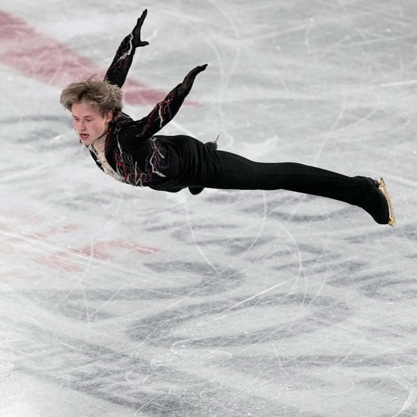 Исполняет Илья Малинин