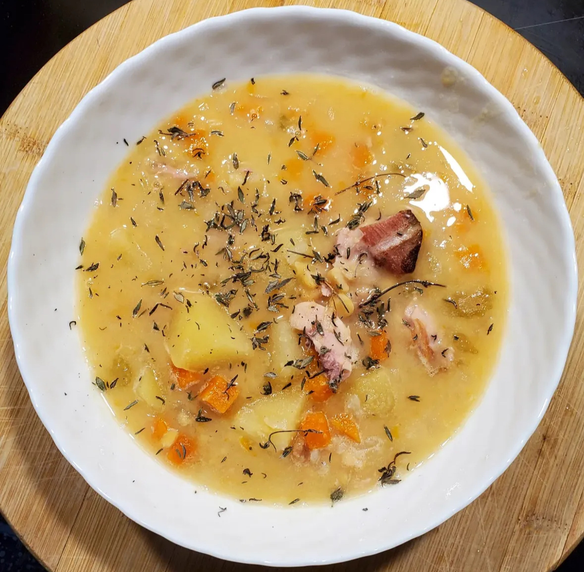 Гороховый суп с копченостями