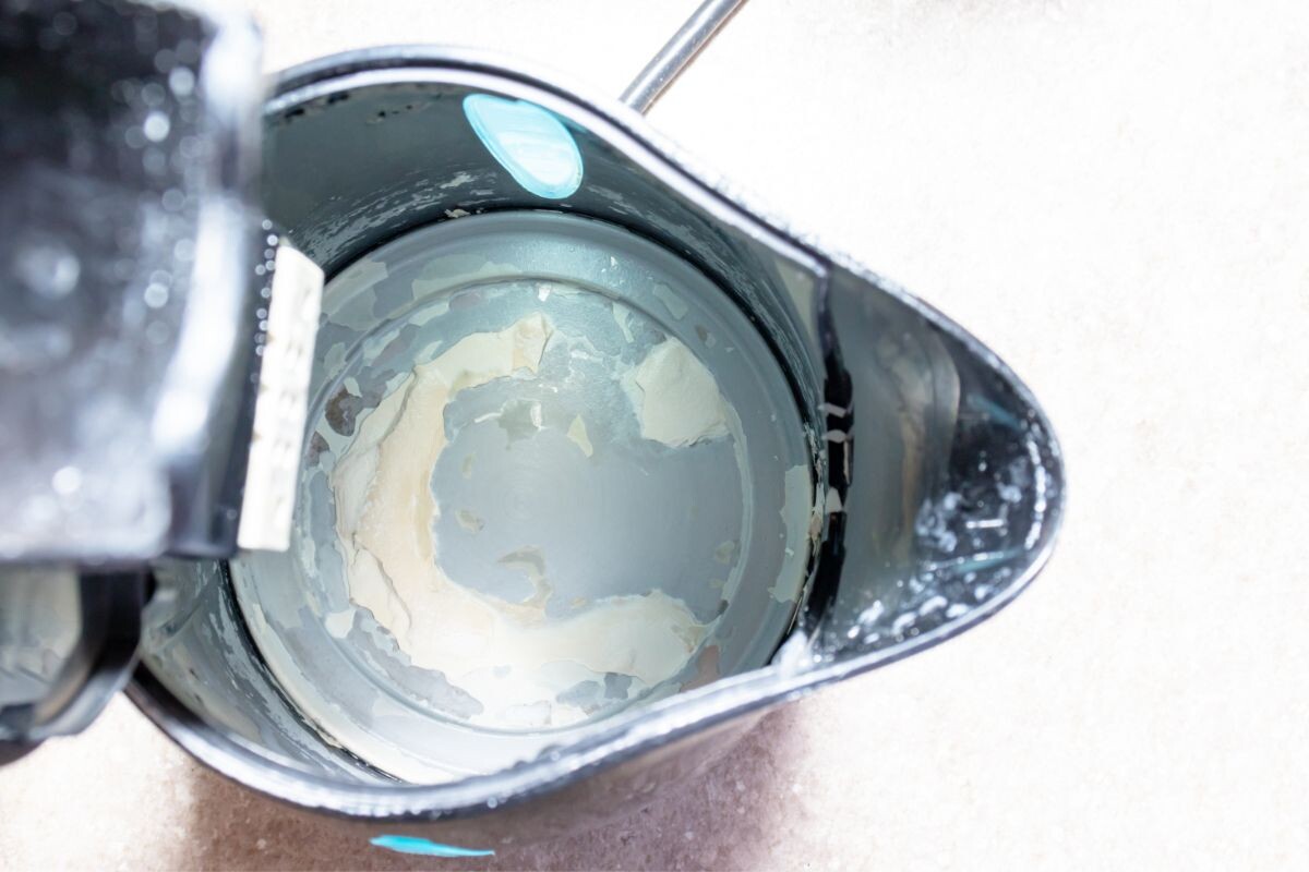 Накипь в чайнике