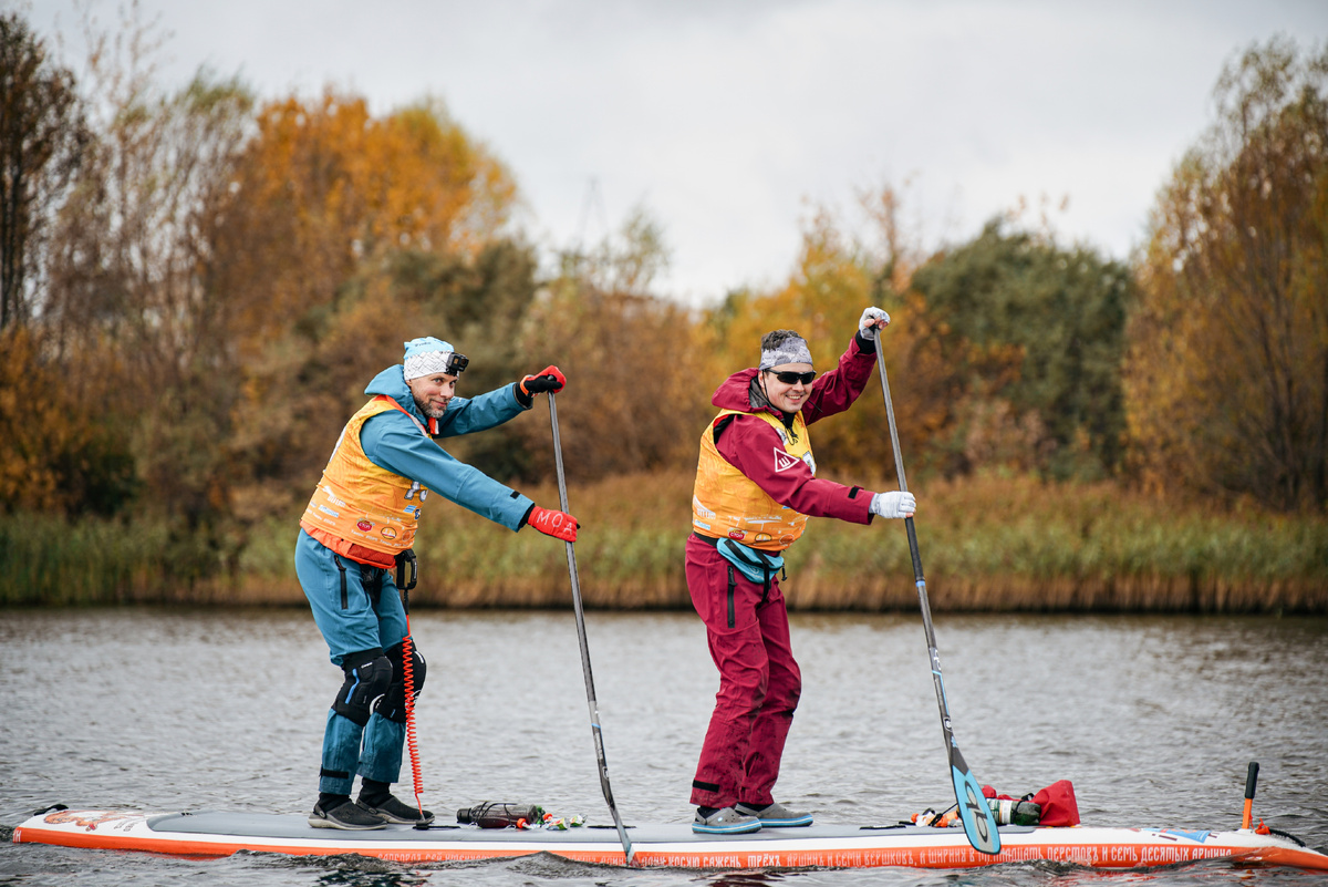 Сергей Шеметов и Станислав Фридкин на финальном этапе Кубка - Гребном марафоне "7 мостов" в Твери 12.10.2025