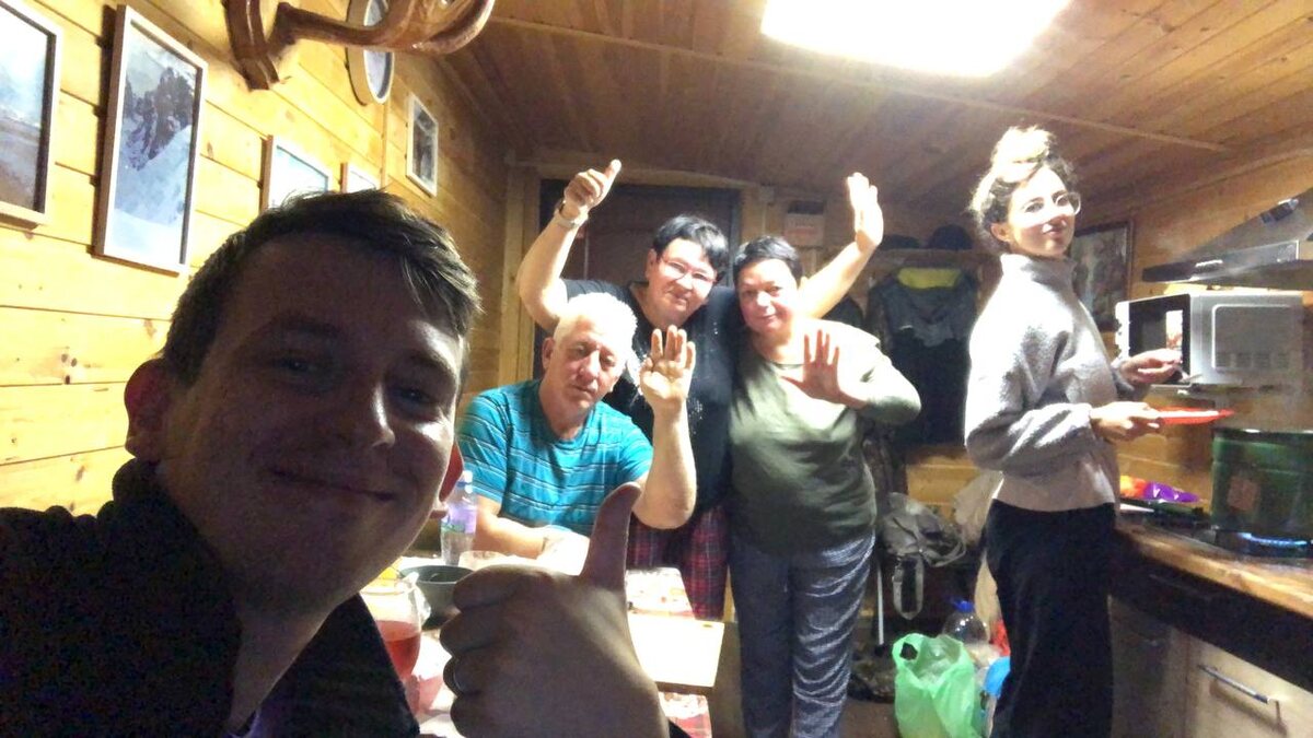 Красивая компания.