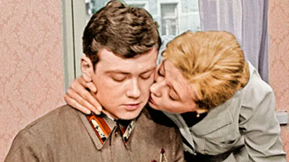 Александр Воеводин в роли Егора Трофимова в фильме "Офицеры"