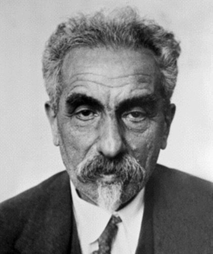 Николай Яковлевич Марр (6 января 1865 года, Кутаис — 20 декабря 1934 года, Ленинград) — грузинский, российский и советский востоковед и кавказовед, филолог, историк, этнограф и археолог, академик Императорской академии наук (1912), затем академик и вице-президент АН СССР.