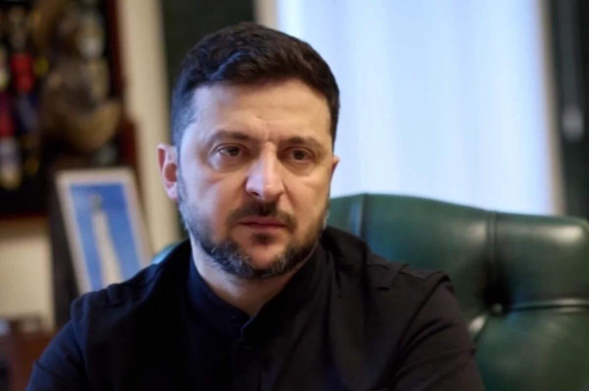    Зеленский решил изменить даты праздников на Украине