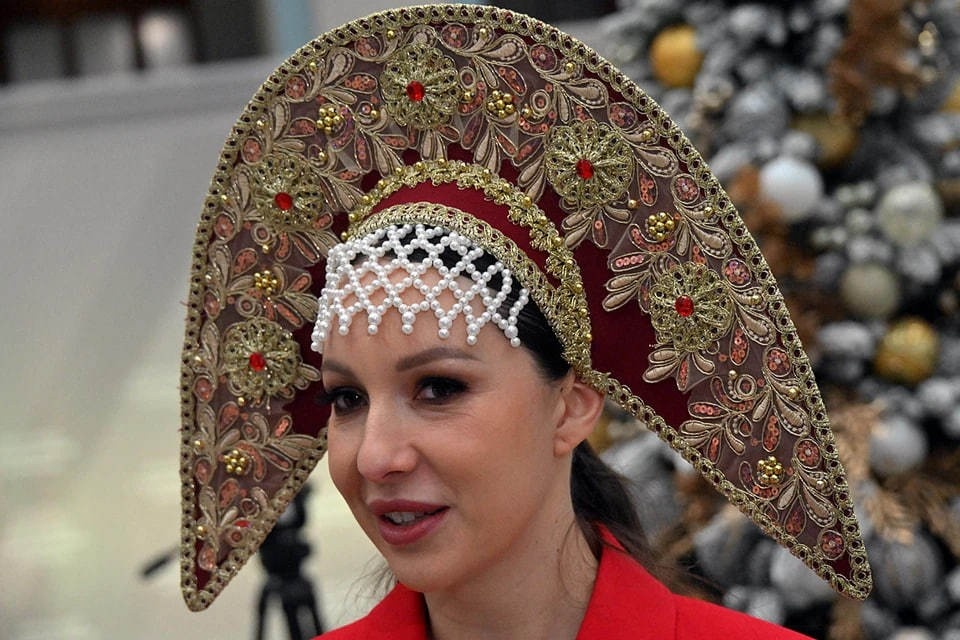    Стилист Еремкин посоветовал встречать Новый год в кокошнике Владимир ВЕЛЕНГУРИН