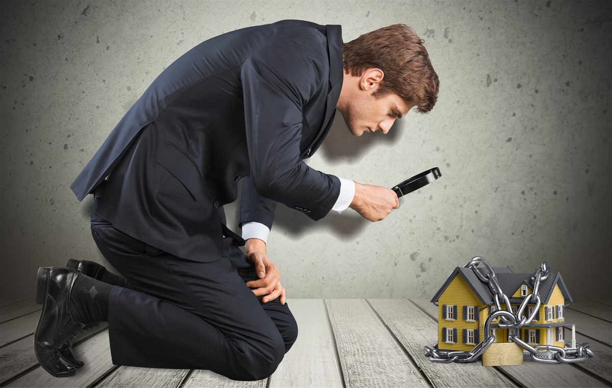 Недвижимость может быть переписана на постороннего человека и выделена из наследственной массы