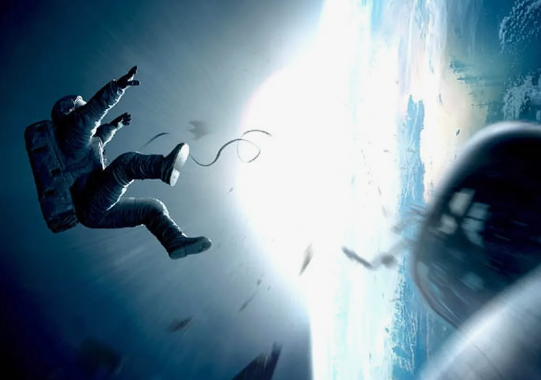 Кадр из фильма "Гравитация"