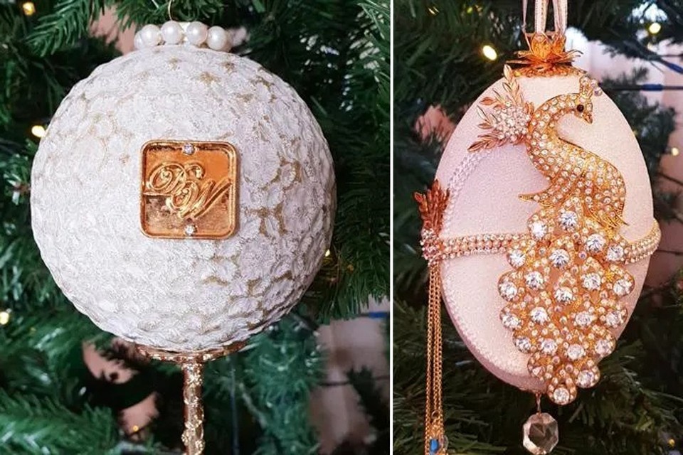    Украшение было создано специально для рождественской елки отеля Kempinski Bahia в Испании