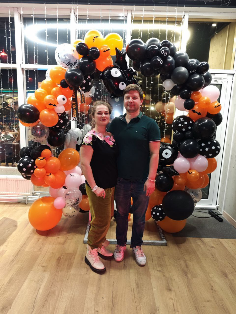 Николай Т. с супругой Юлией. Фото сделано друзьями